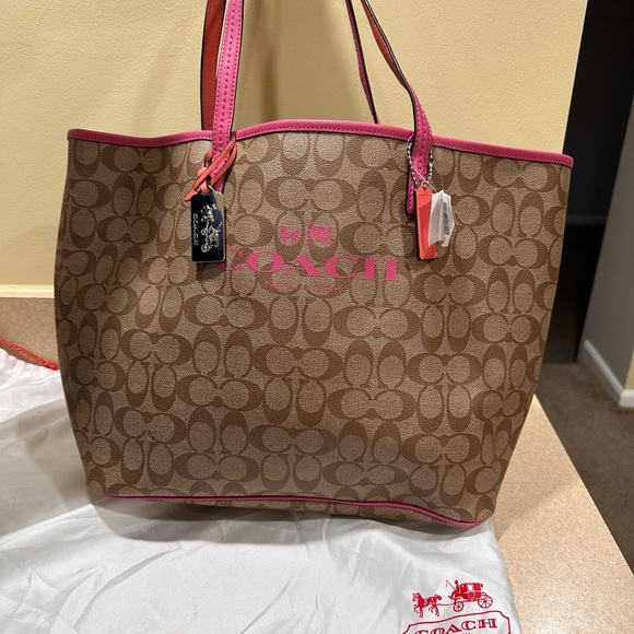 Coach Khaki and Loganberry Signature Tote - Picture 1 of 5